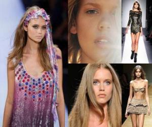 Puzle Abbey Lee je australská modelka