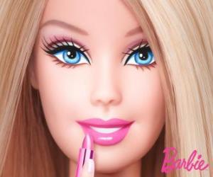 Puzle Barbie je namalované rty
