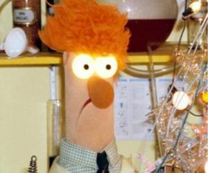 Puzle Beaker dělat experiment v laboratoři Muppets