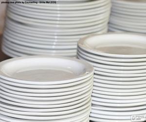 Puzle Bílé porcelánové talíře
