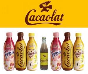Puzle Cacaolat je značka koktejl a kakaa, ale jsou zde i vanilka a jahoda třese.