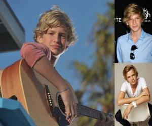 Puzle Cody Simpson je australská popová zpěvačka.