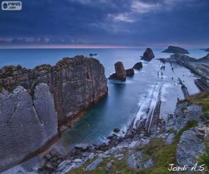 Puzle Costa Quebrada, Cantabria, Španělsko