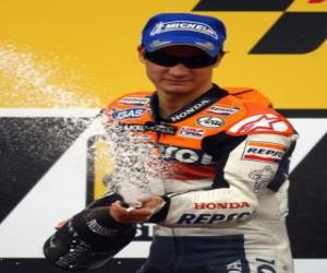 Puzle Dani Pedrosa na stupních vítězů