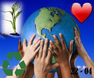 Puzle Den Země 22. dubna. Šťastný svět, svět recyklace a lásky k životnímu prostředí