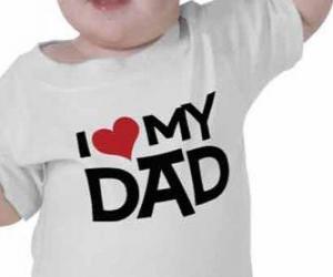 Puzle Dítě s tričko, které říká, že mám rád můj táta