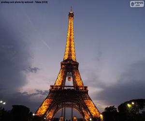 Puzle Eiffelova věž v noci