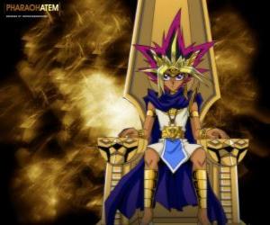 Puzle Farao Atem, známý jako Yami, je duch starých faraóna a Yugi je alter-ego