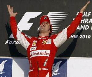 Puzle Fernando Alonso slaví vítězství na Grand Prix Bahrajnu (2010)