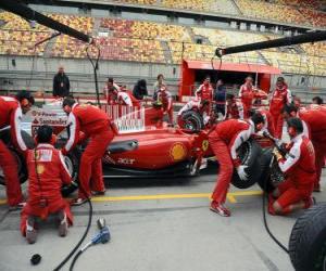 Puzle Ferrari pit stop praxe, Shanghai 2010