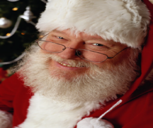 Puzle Happy s jeho klobouk Santa Clause a bílým plnovousem