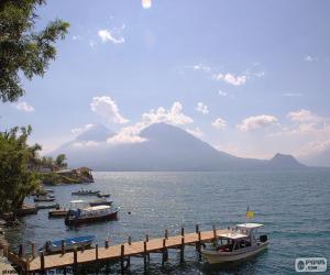 Puzle Jezero Atitlán, Guatemala