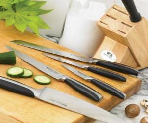 Puzle Kuchyňské náčiní - nože a řezání dřeva