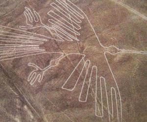 Puzle Letecký pohled na jednu z postav, pták, část Nazca Lines v poušti Nazca, Peru