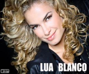 Puzle Lua Blanco, je herečka a brazilská zpěvačka