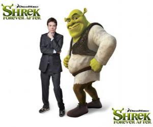 Puzle Mike Myers poskytuje hlas Shrek v poslední film Shrek Forever Po