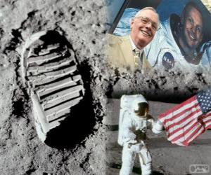 Puzle Neil Armstrong (1930-2012) byl NASA astronaut a první člověk stanul na měsíci na 21. července 1969, v mise Apollo 11