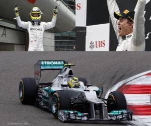 Puzle Nico Rosberg slaví své vítězství v čínské Grand Prix (2012)