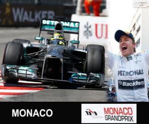 Puzle Nico Rosberg slaví vítězství v Grand Prix Monaka 2013