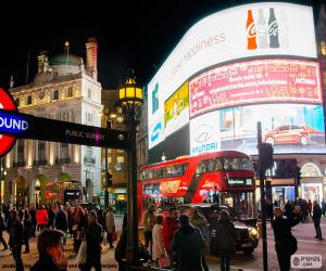 Puzle Piccadilly Circus – v Londýně