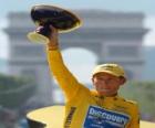 Lance Armstrong drobet trofej