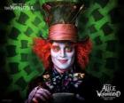 Šílený kloboučník (Johnny Depp), charakter, který pomáhá Alice