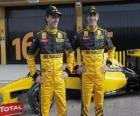 Robert Kubica a Vitaly Petrov, piloti F1 Renault Scuderia