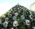 Vánoční strom z recyklovaných lahví 5000