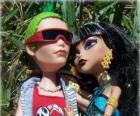 Cleo a Deuce, pár příšer na střední škole Monster High