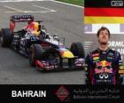 Sebastian Vettel slaví vítězství v Grand Prix Bahrajnu 2013
