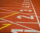 Linie výstupu s osmi ulice označena stopy pro test sportovní 100 m