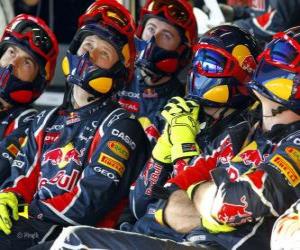 Puzle Red Bull mechanické sledování závodu