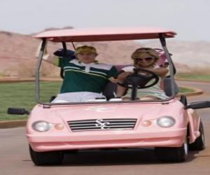 Puzle Ryan Evans (Lucas Grabeel), Sharpay Evans (Ashley Tisdale), ve golf auta