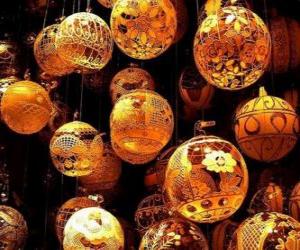 Puzle Sada vánoční ozdoby nebo kuličky s různými dekoracemi