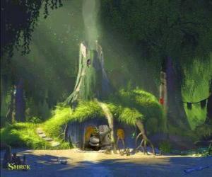 Puzle Shrek domu v bažině obklopen vegetace