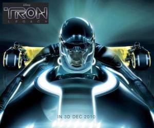 Puzle Tron: Legacy, Sam Flynn neuvěřitelné létání motocyklu