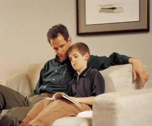 Puzle Táta pomáhá jeho dítě číst