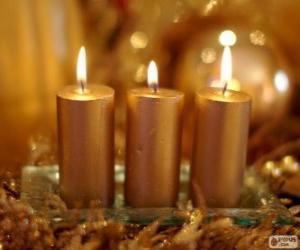 Puzle Tři zlaté Vánoční svíčky