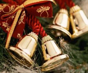 Puzle Vánoční zvonečky zdobené stuhami