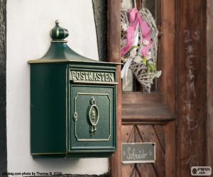 Puzle Zelené soukromé poštovní schránka