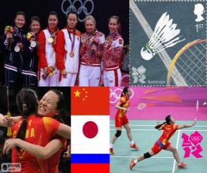 Puzle Ženy se zdvojnásobí Badminton pódium, Tian Čching Zhao Yunlei (Čína), Mizuki Fujii Reiko Kakiiwa (Japonsko) a Valerie Sorokina, Nina Vislova (Rusko) - London 2012-